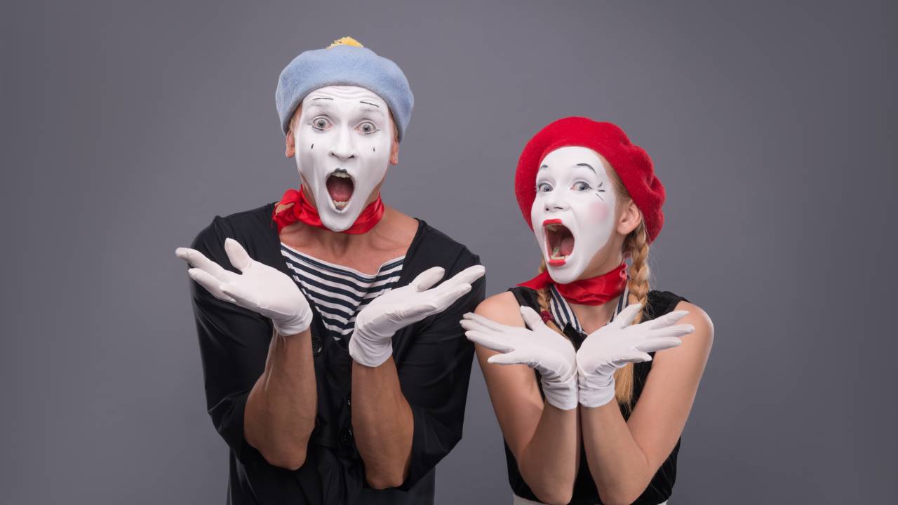 Giocare al mimo per imparare a parlare in pubblico Giocare al mimo per imparare a parlare in pubblico