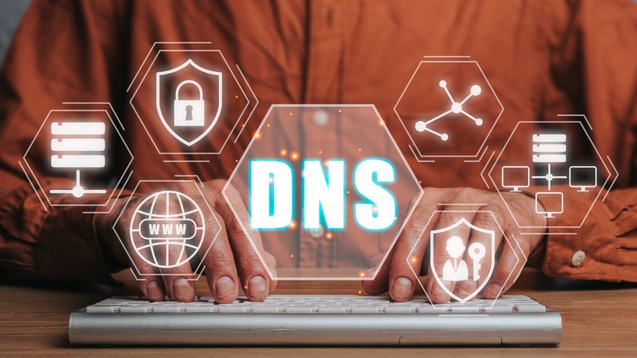 DNS DNS