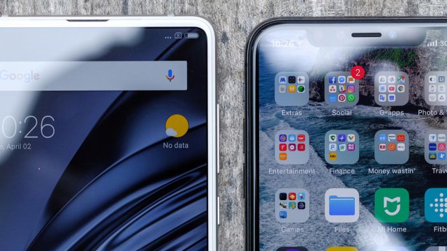 Confronto tra Xiaomi Mi Mix 2 e iPhone X