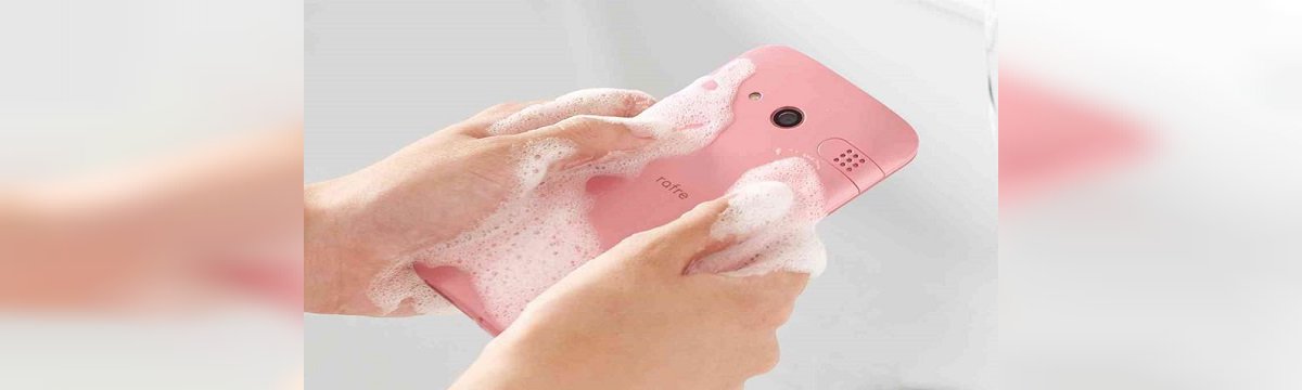 Rafre, il telefono resistente all'acqua e sapone