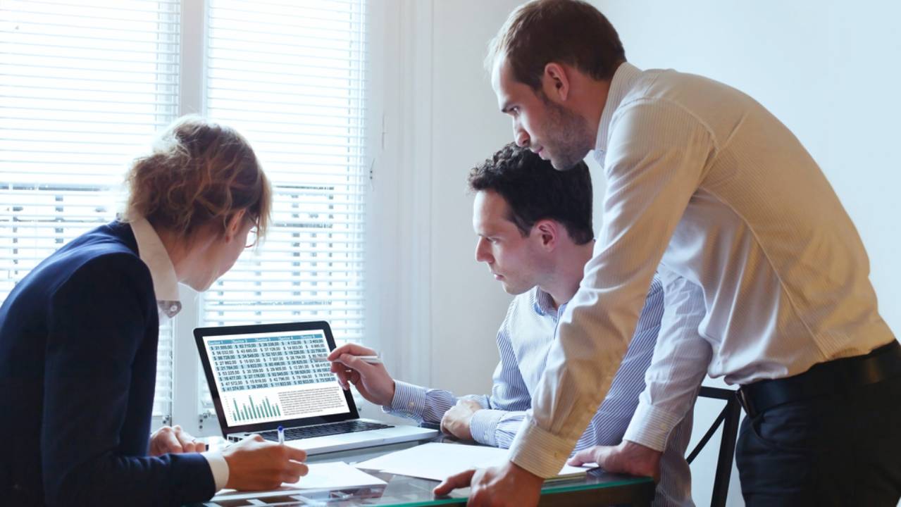 In cosa consiste la tecnica dei sei cappelli per pensare In cosa consiste la tecnica dei sei cappelli per pensare