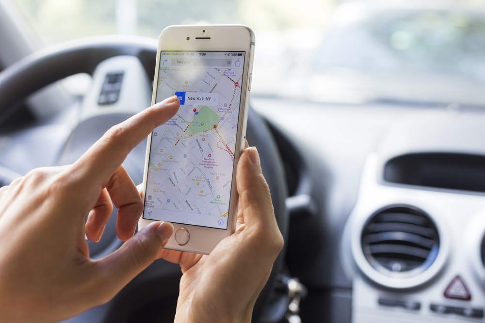 Apple Maps su iPhone Apple Maps su iPhone