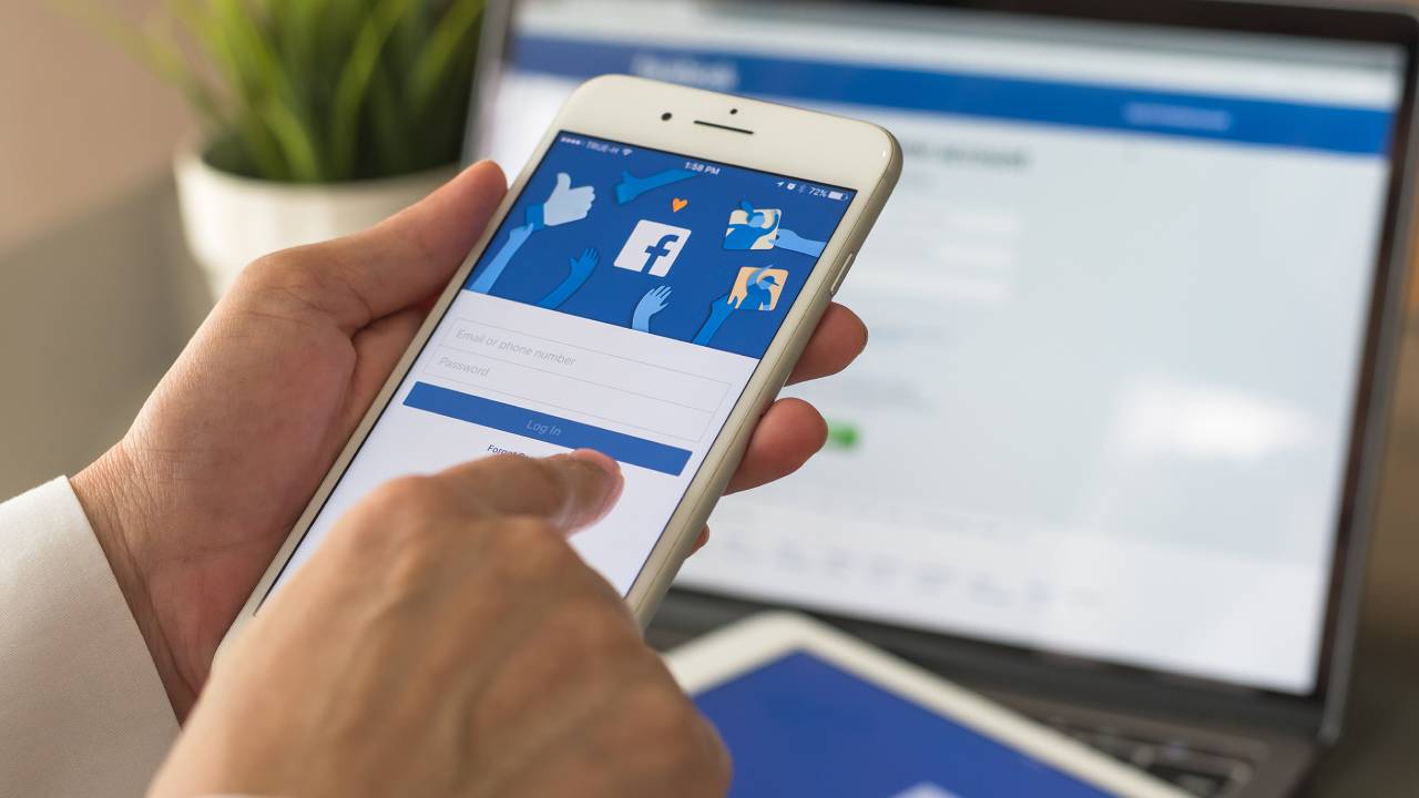 Facebook, campagne social media