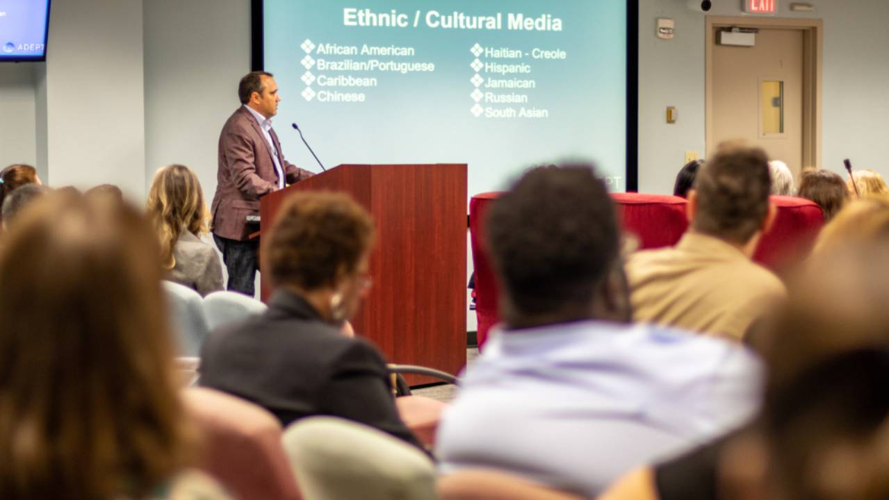 Supporti audio-visivi: alleato o arma a doppio taglio Supporti audio-visivi: alleato o arma a doppio taglio