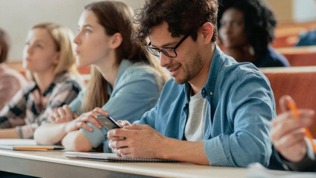 smartphone a scuola