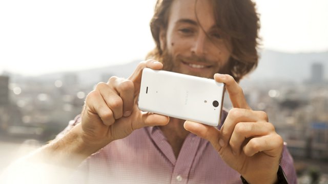 Un Sony Xperia, uno dei migliori cameraphone in circolazione