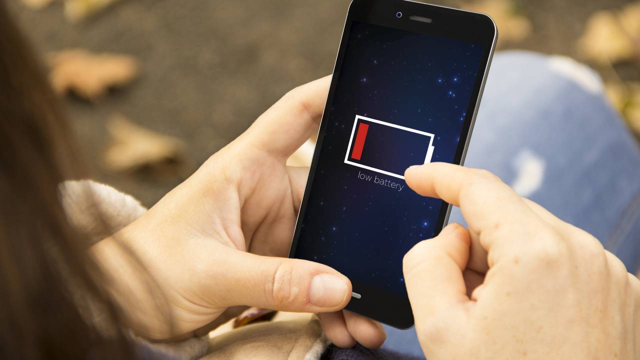 Mobile batteria scarica