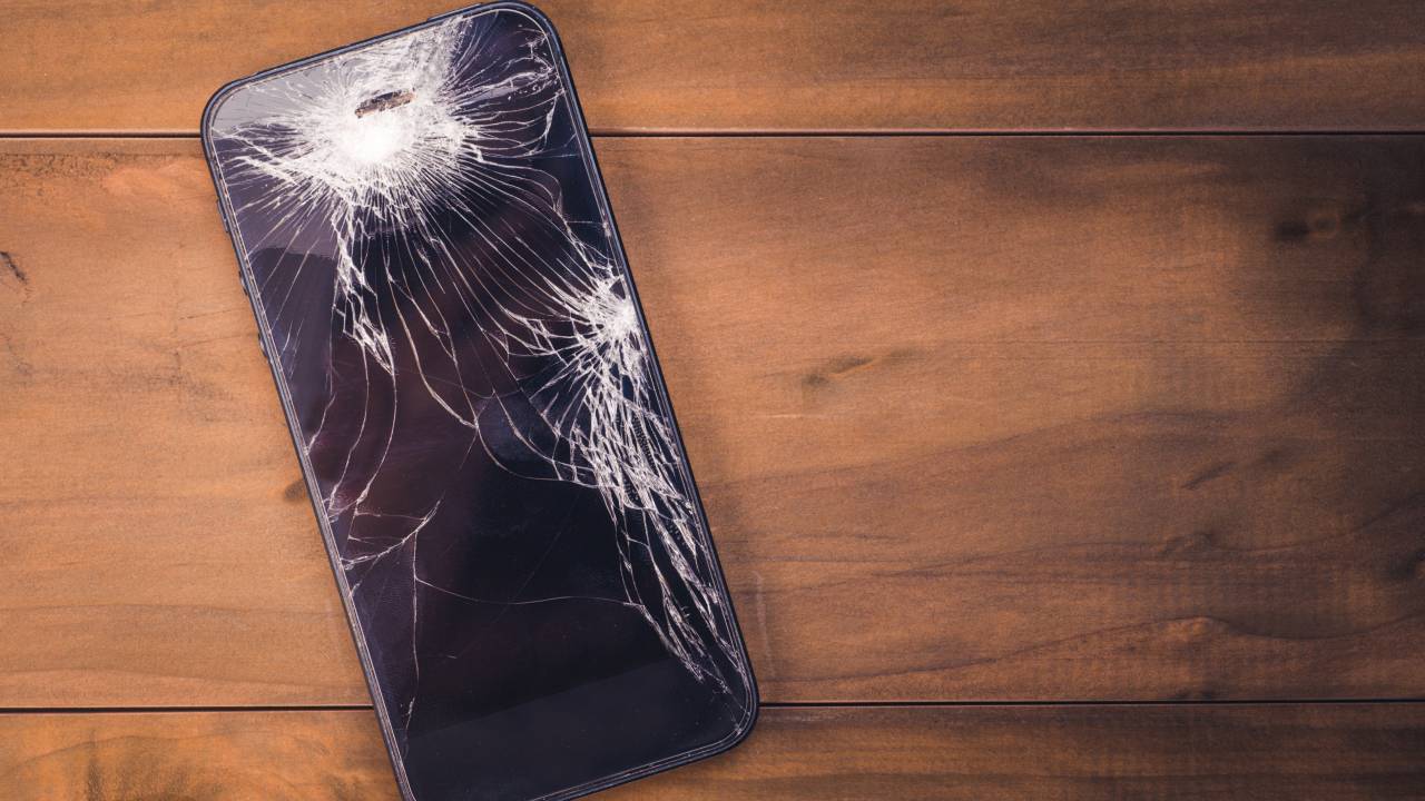 Mobile schermo rotto Mobile schermo rotto
