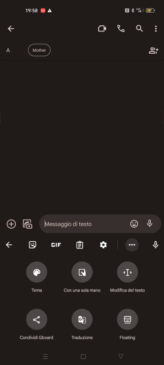 Funzione Traduzione su tastiera smartphone