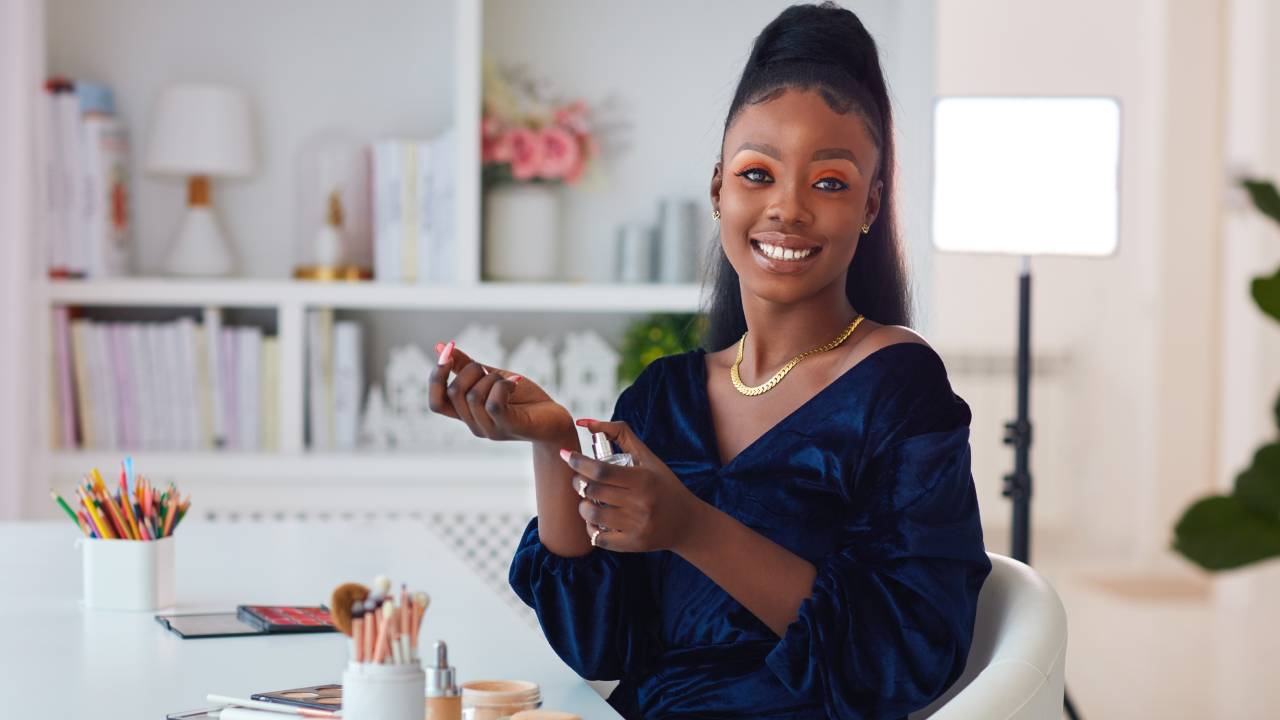 Make-up Artist Make-up Artist