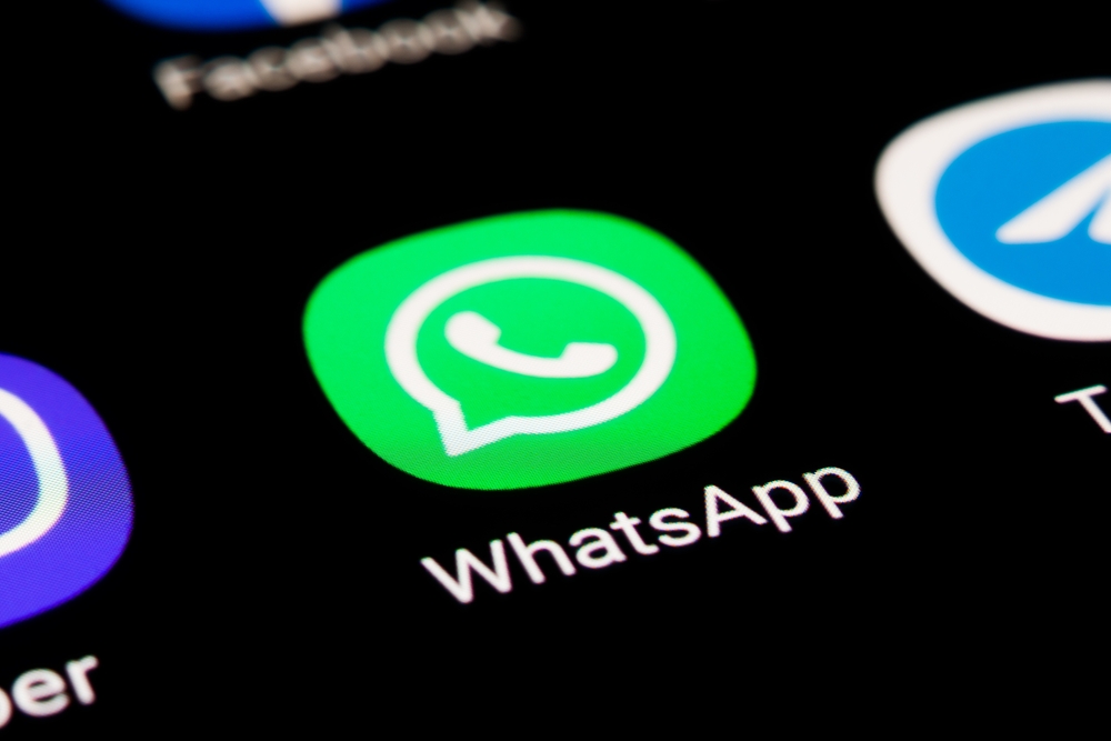 WhatsApp WhatsApp