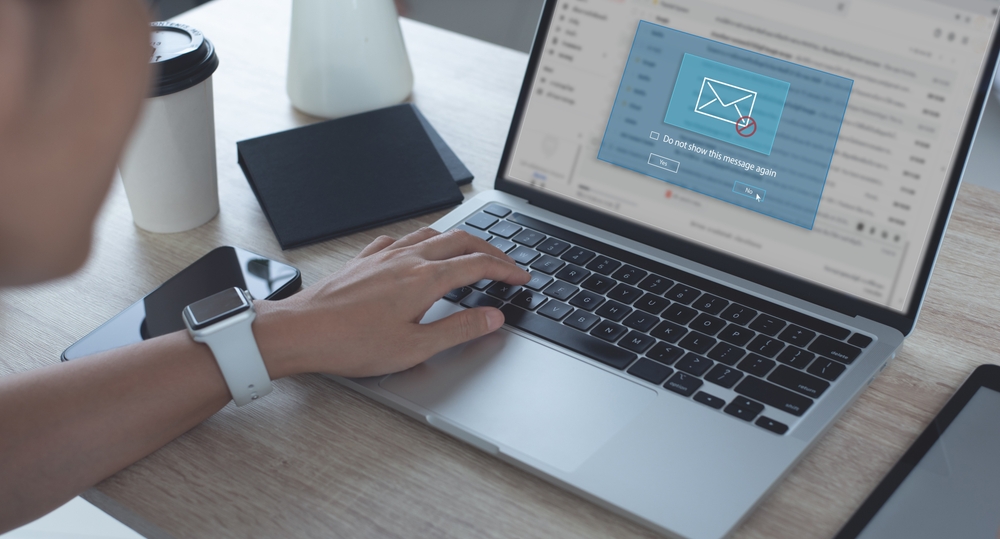 Email-phishing-computer