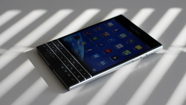BlackBerry Passport, tra i fallimenti hi-tech 2015
