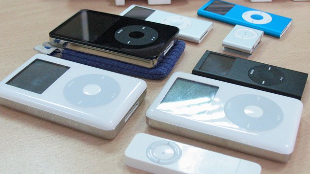 Vari modelli e varie generazioni di iPod