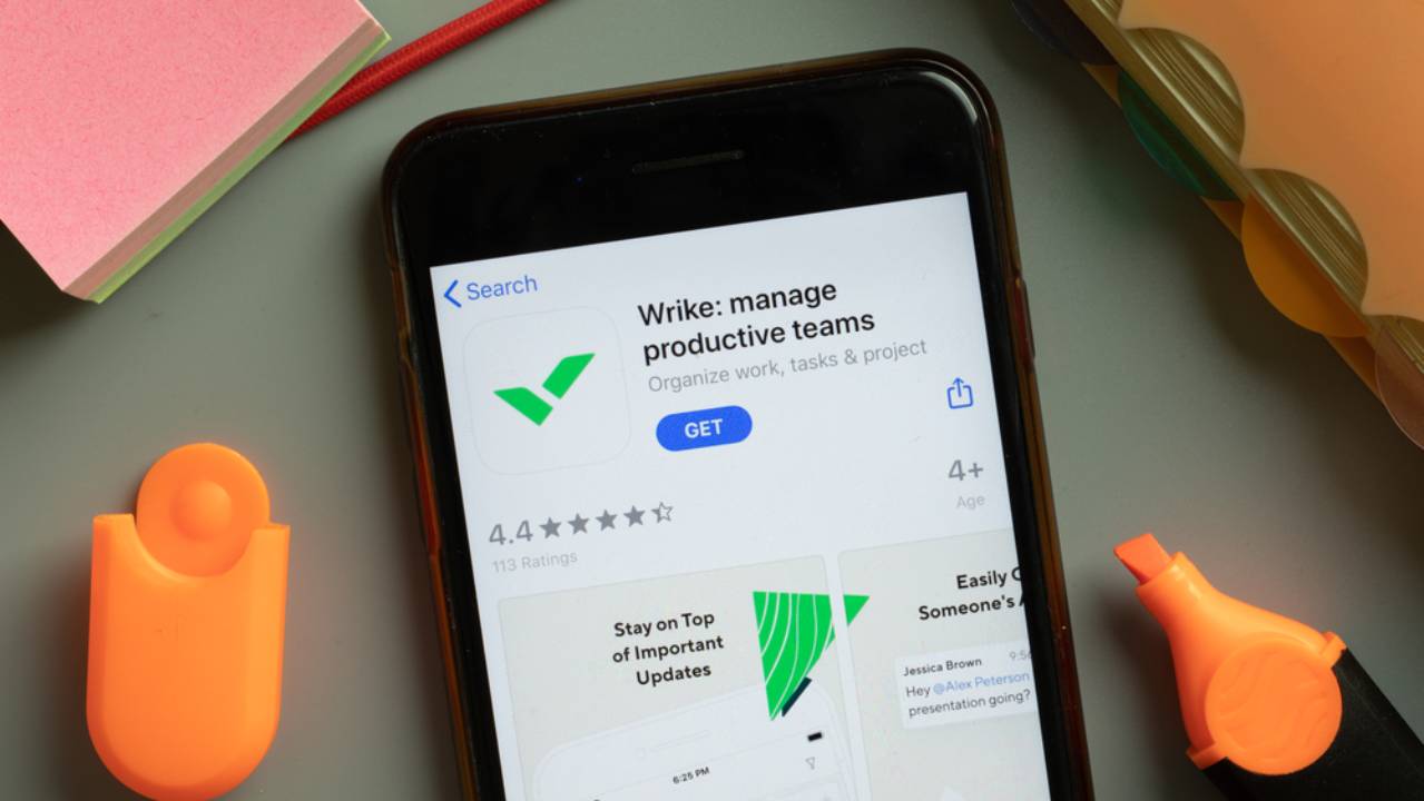 App di Wrike su smartphone