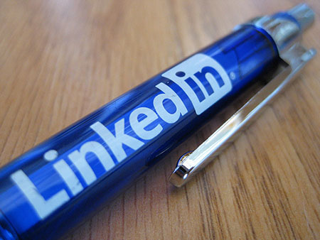 Trova lavoro con LinkedIn