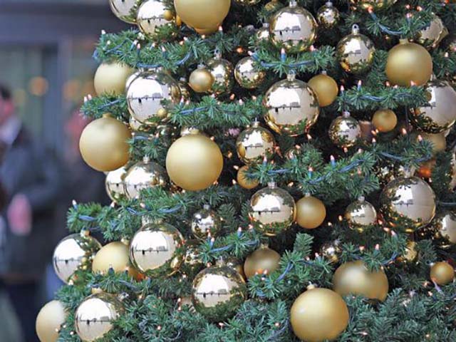 Albero di Natale classico proposto da Donna Click