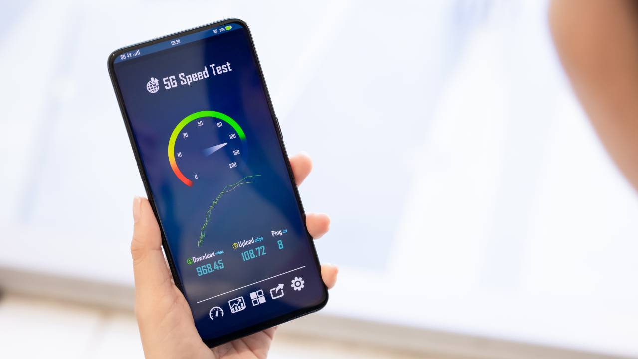 schermata mobile di speed test per rete 5G