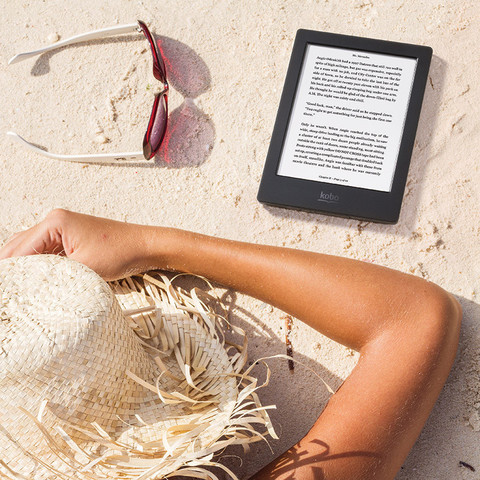 Kobo Aura H2O lettore ebook da spiaggia