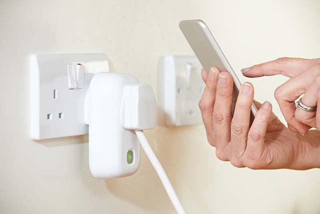 Smart plug