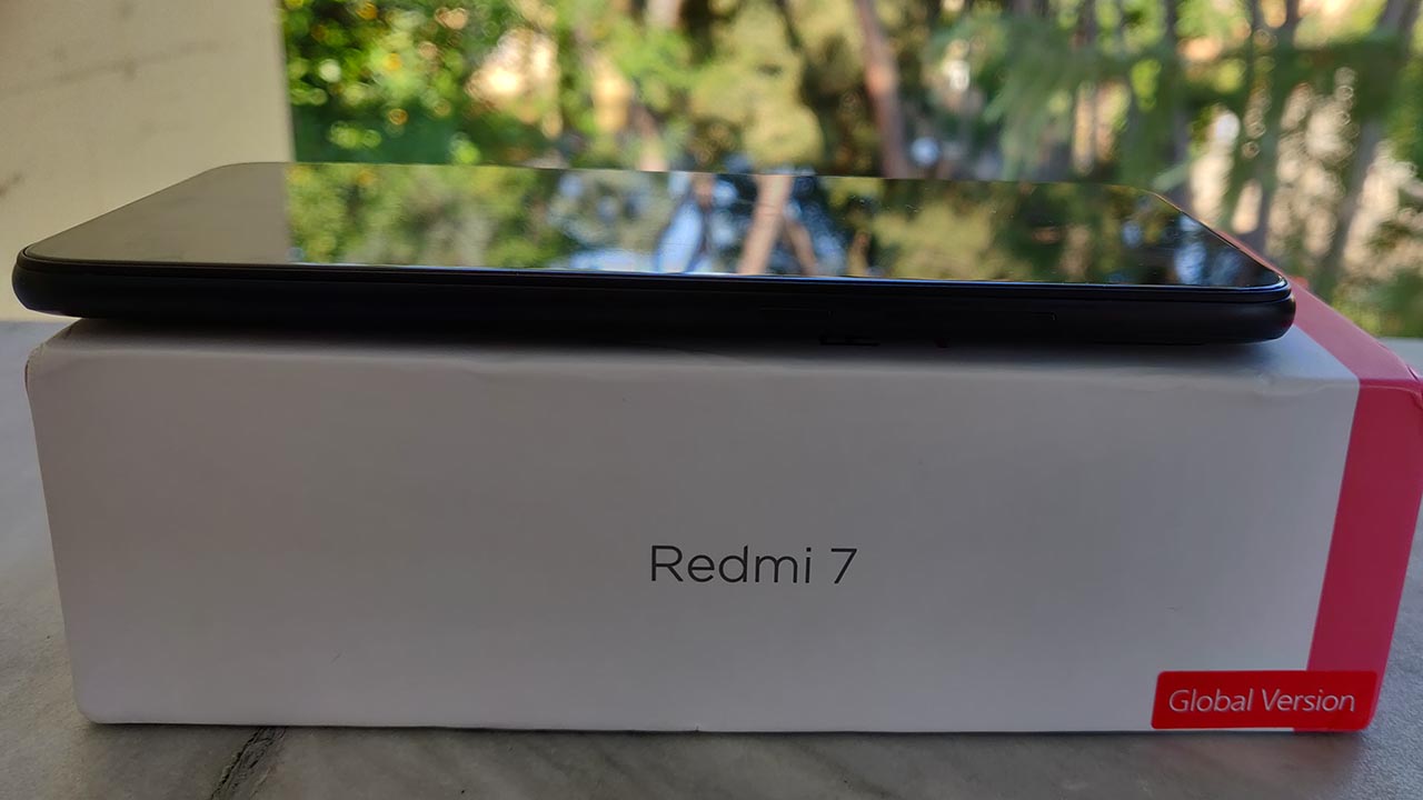 redmi 7 smartphone