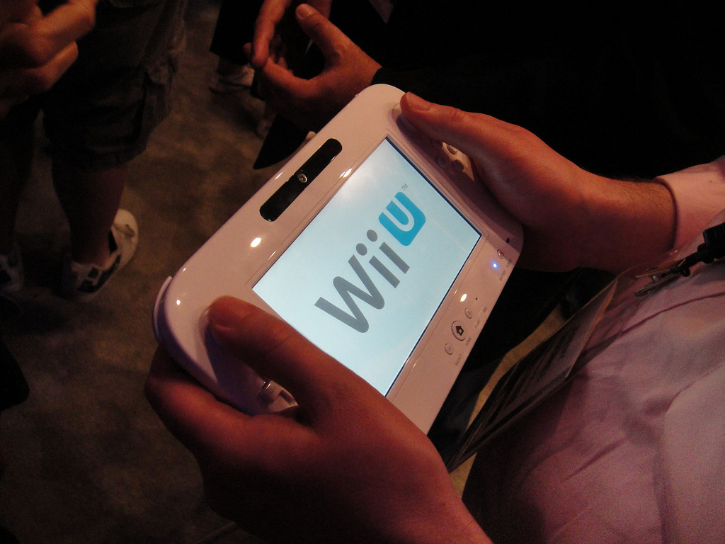 Il nuovo gamepad della Wii U in tutta la sua… maestosità
