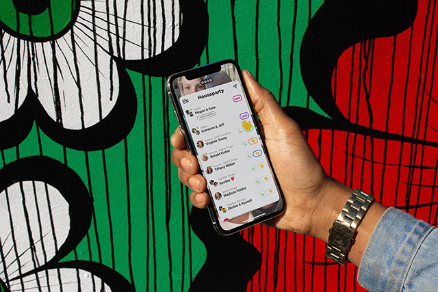 Schermata attività di Houseparty su iPhone