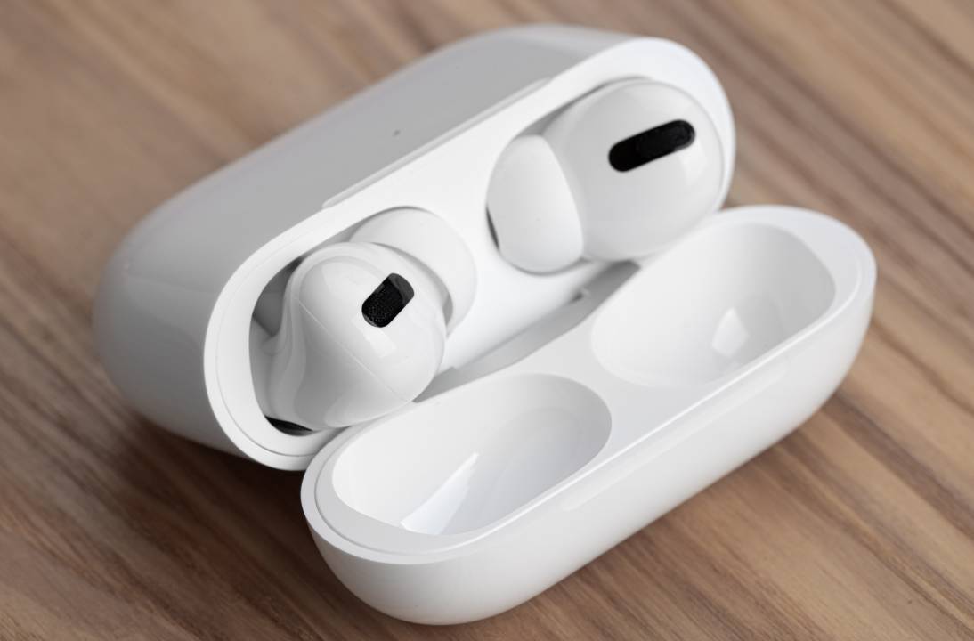 airpods pro apple