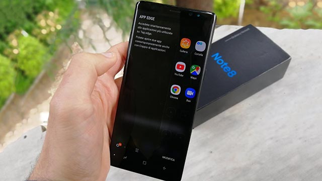 samsung galaxy note 8 schermo