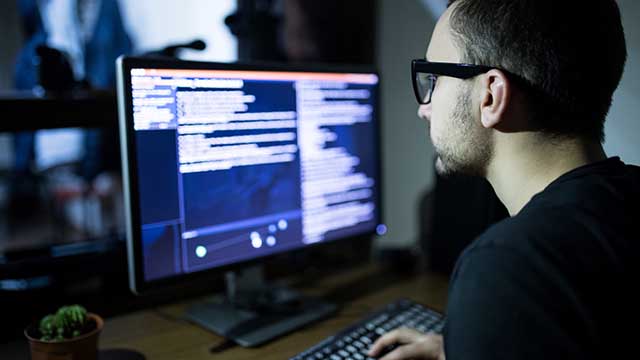 Hacker modifica codice