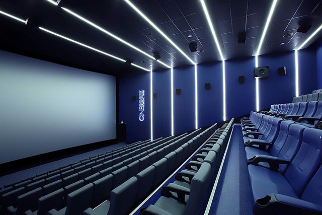 Cinema con sistema Dolby Atmos