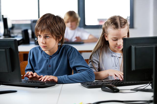 Bambini al PC