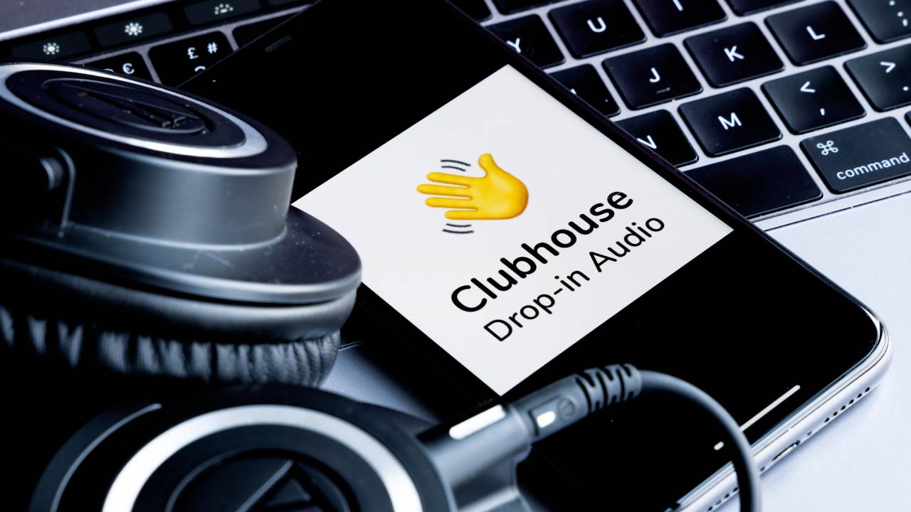 Clubhouse su smartphone