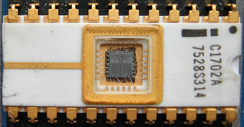 Primo chip di memoria Eprom prodotto da Intel