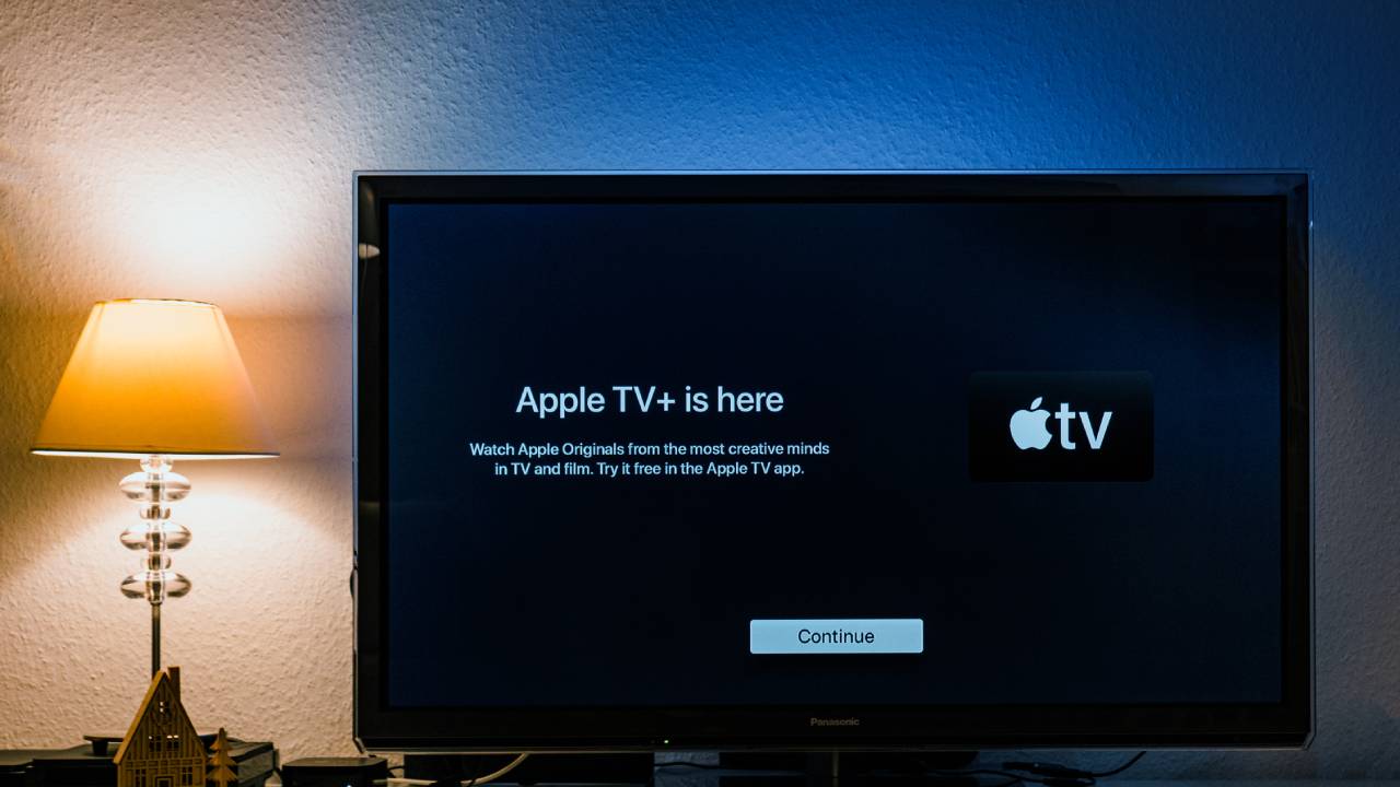 televisione-in-camera-accesa-su-apple-tv