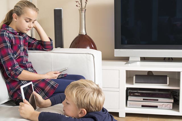 Smartphone e tablet hanno preso il posto del TV