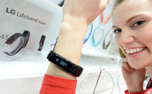 LG Lifeband touch