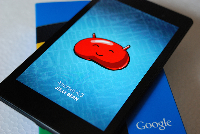 Nexus 7 con Android 4.3 Jelly Bean 