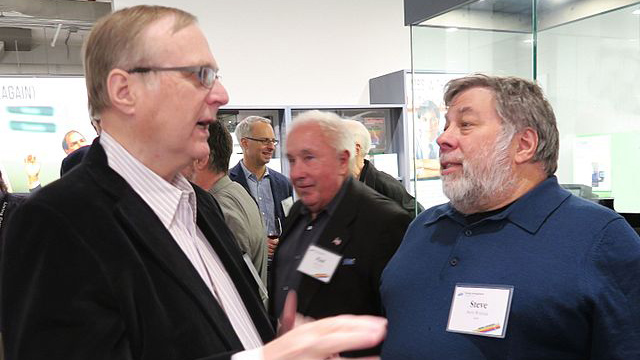 Paul Allen con Steve Wozniack, cofondatore di Apple