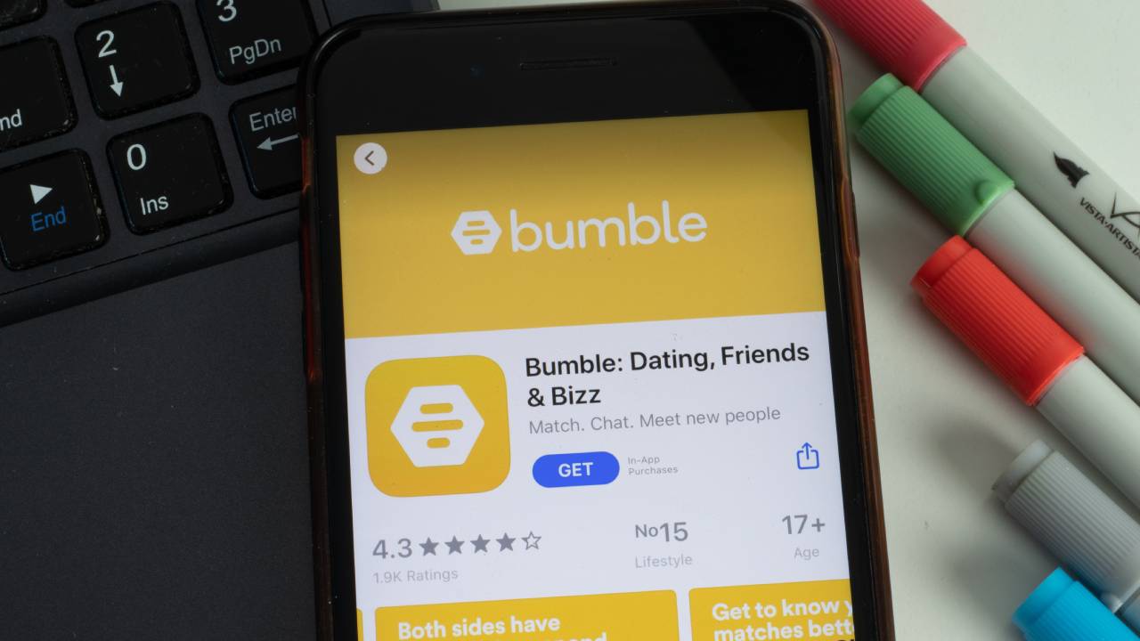 bumble dating online
