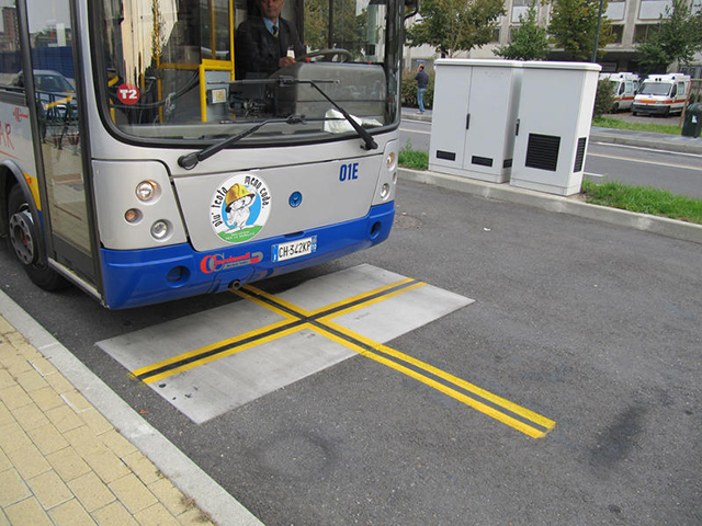 Bus elettrico con ricarica a induzione a Torino