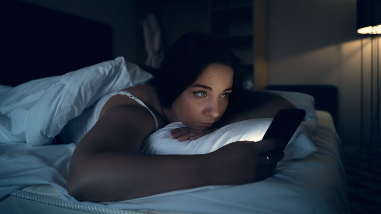 smartphone a letto