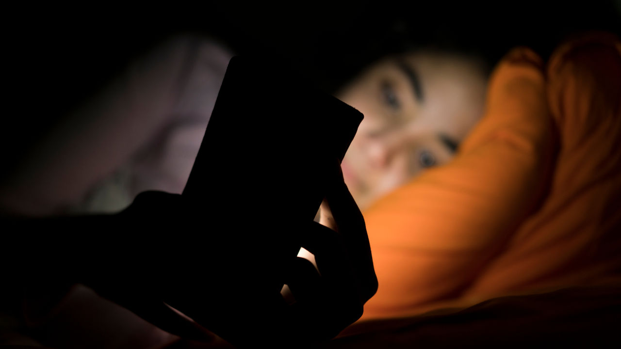 smartphone a letto