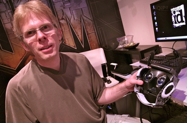 John Carmack con l'Oculus Rift