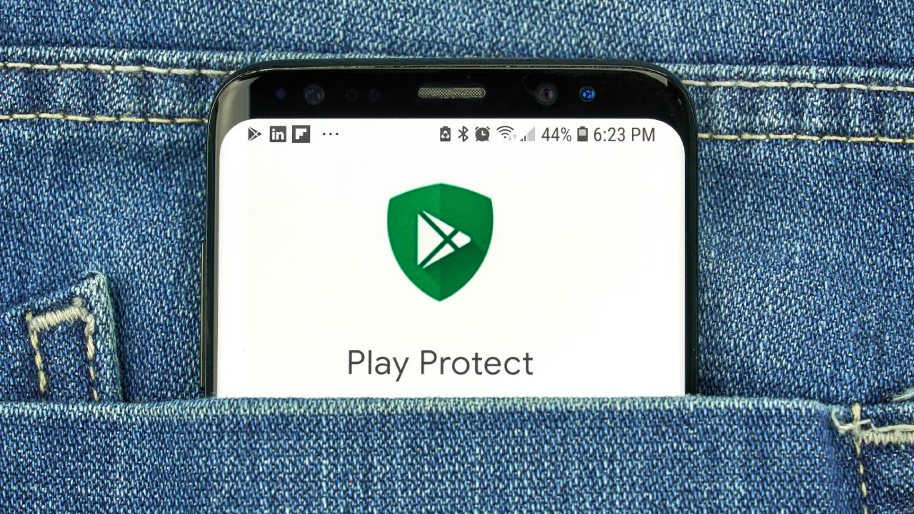 smartphone schermata google play protect