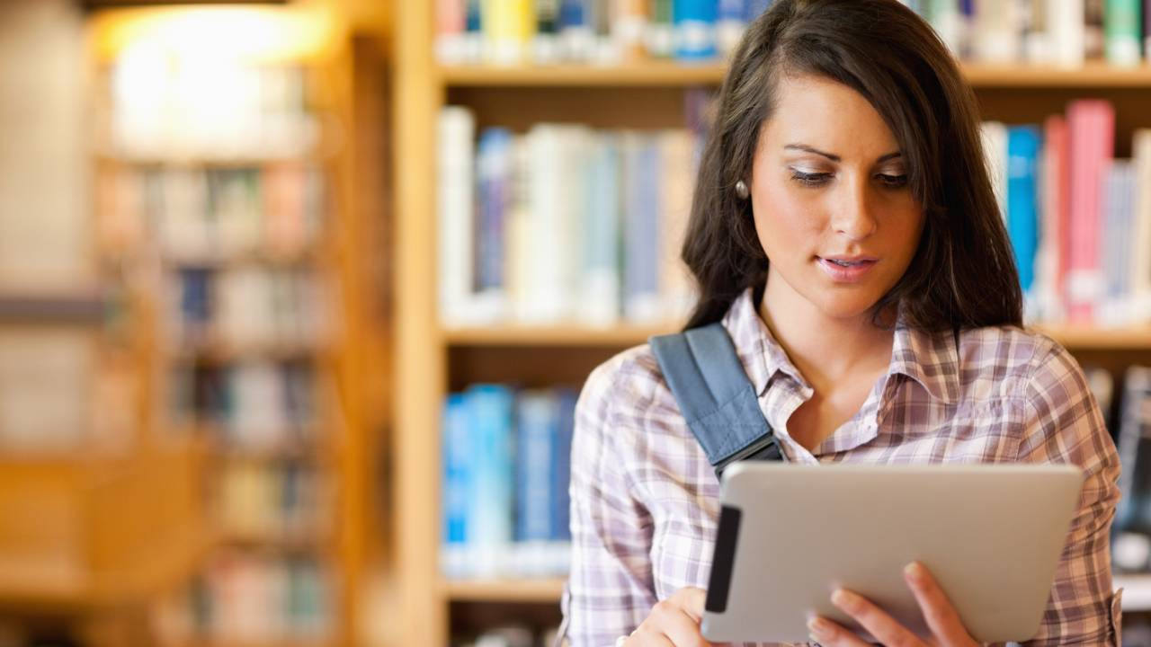 Tablet vs. eReader, quale è meglio per leggere un eBook? - FASTWEBPLUS