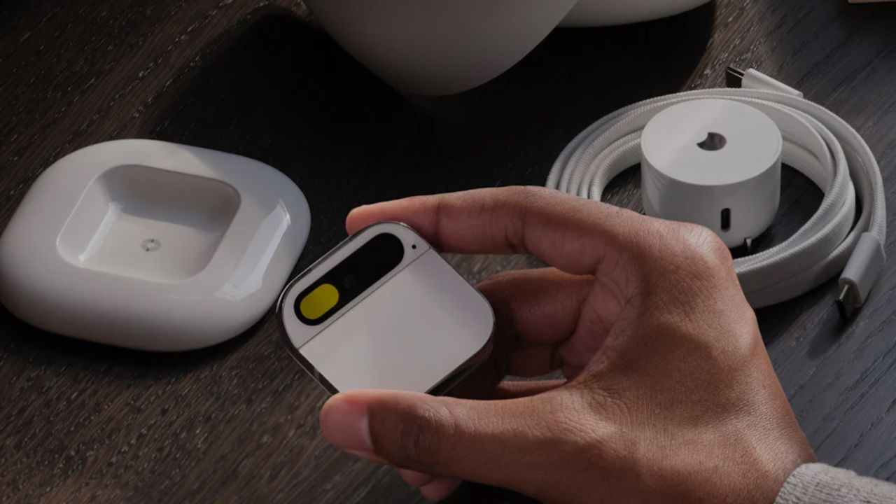 Humane AI Pin