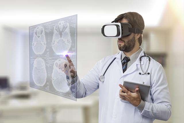 Medico con visore VR