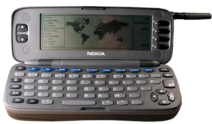 il Nokia 9000i,
  l'antenato dei moderni telefonini