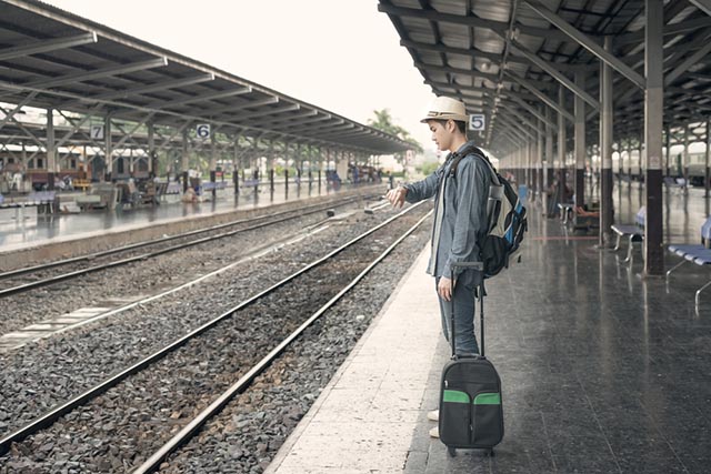 In attesa che arrivi il treno